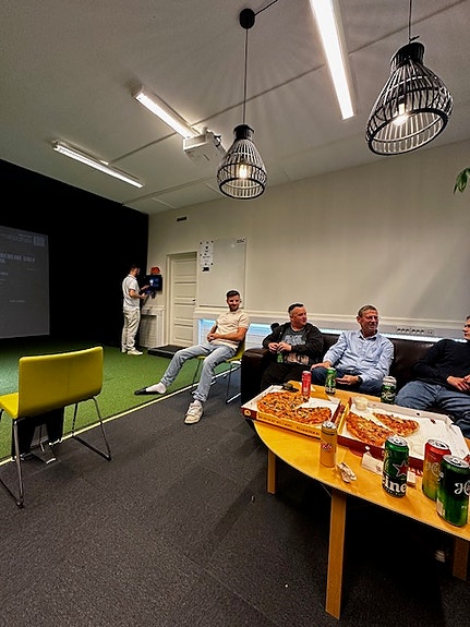 Golf simulator på Håvik