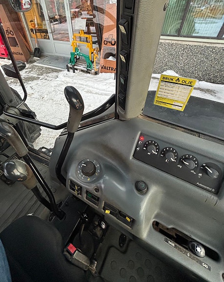Valtra A95-4, ÅLØ laster, god servicehistorikk 2007, kr 339 000,-