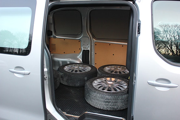 Toyota Proace 21 of 21