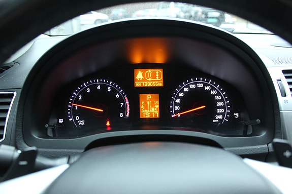 Toyota Avensis 19 of 25