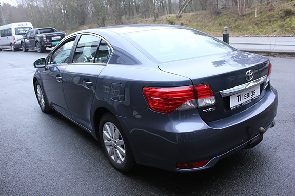 Toyota Avensis 10 of 25