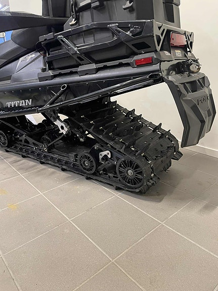 Polaris S4 Titan Adventure 4 of 6