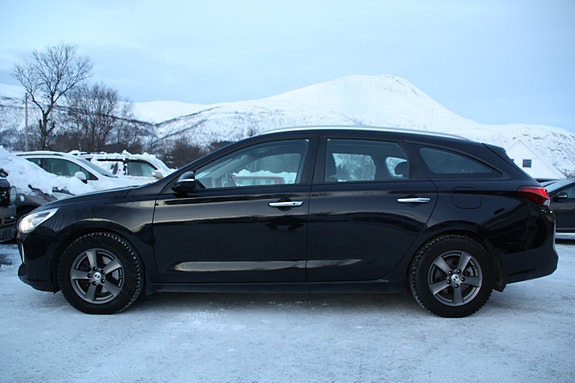 Hyundai i30 8 of 26