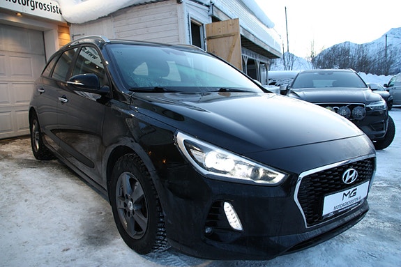 Hyundai i30 3 of 26