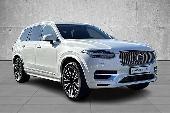 Volvo XC90 4 of 30
