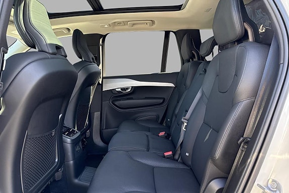Volvo XC90 23 of 30