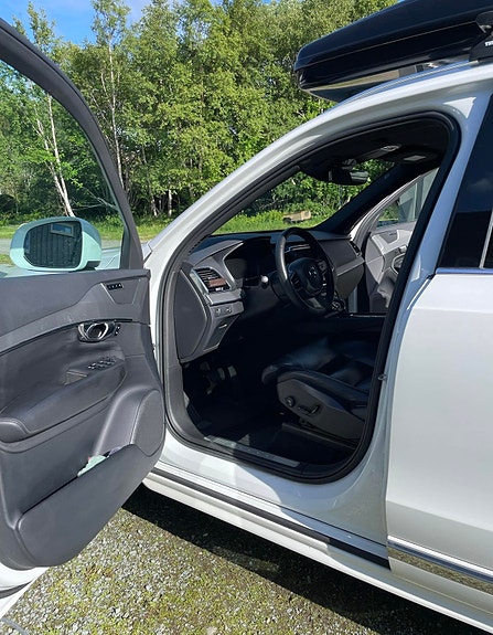 Volvo XC90 5 of 5