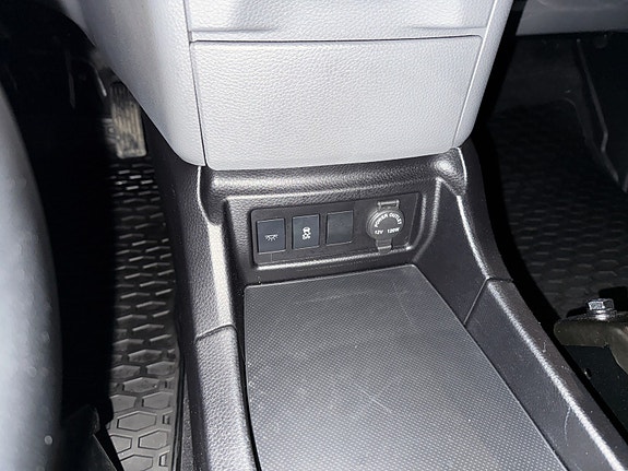 BYD T3 16 of 23