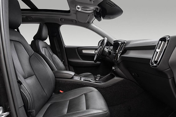 Volvo XC40 26 of 27