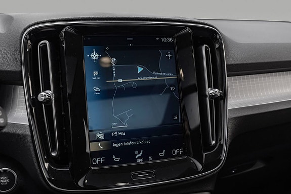 Volvo XC40 21 of 27