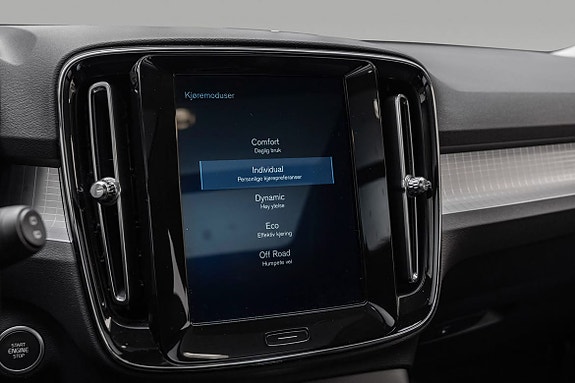 Volvo XC40 22 of 27