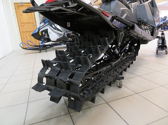 Polaris Khaos 9R 146 7 of 12