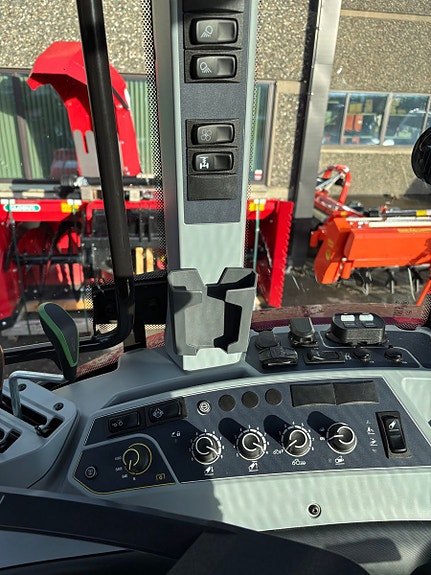 Valtra Valtra G135 Active selges, fullfjæret, garanti 2024, kr 1 149 000,-