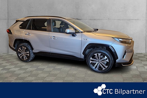 Toyota RAV4 5 of 18