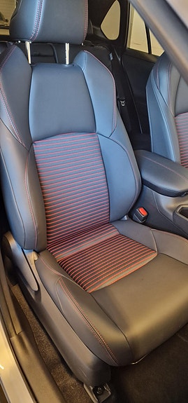 Toyota RAV4 15 of 18