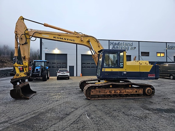 Komatsu PC 220-3, Vi tar alt tenkelig i innbytte, bare kom med forslag, alt er mulig