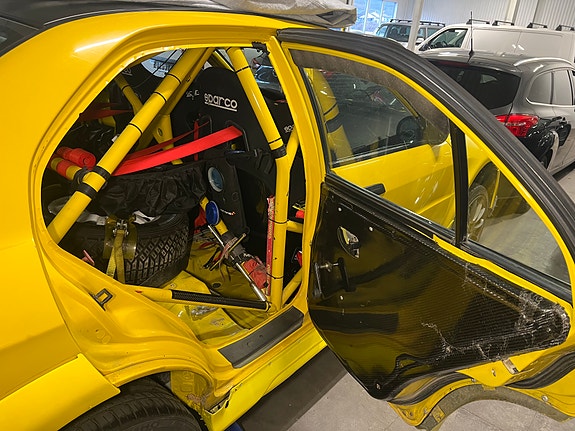 Mitsubishi Lancer 11 of 12