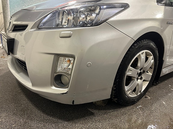 Toyota Prius 19 of 24