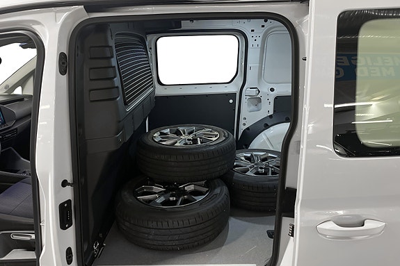 Volkswagen Caddy Maxi 6 of 11