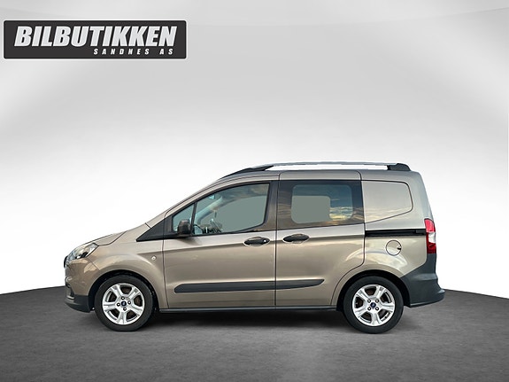 Ford Transit Courier 2 of 5