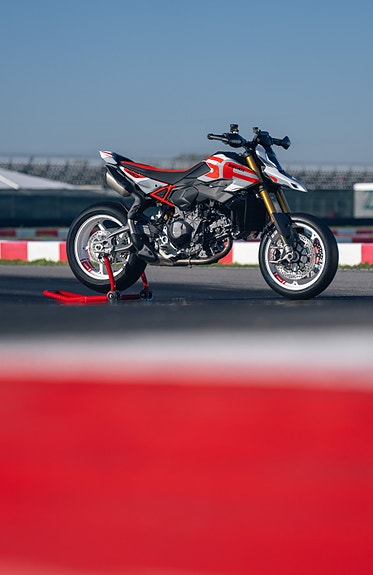Ducati Hypermotard V2 SP 3 of 5
