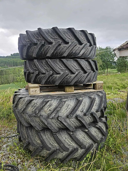 Sprøytehjul 16.9-38 og 13..6-28 inkl. AB dual tvillingmontasje