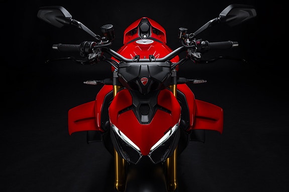 Ducati Streetfighter V4S 5 of 5
