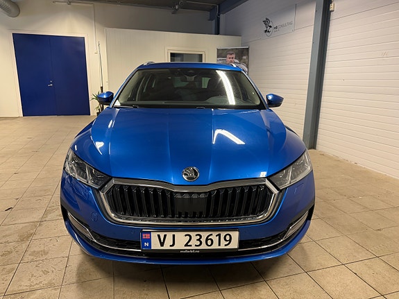 Skoda Octavia 2 of 26