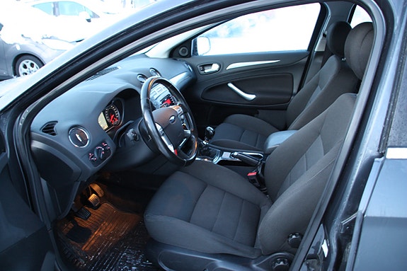 Ford Mondeo 9 of 21