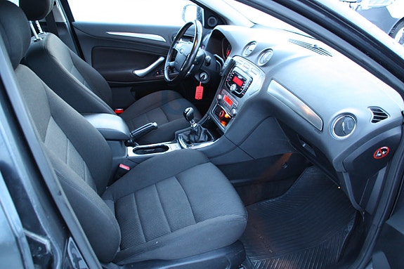 Ford Mondeo 20 of 21
