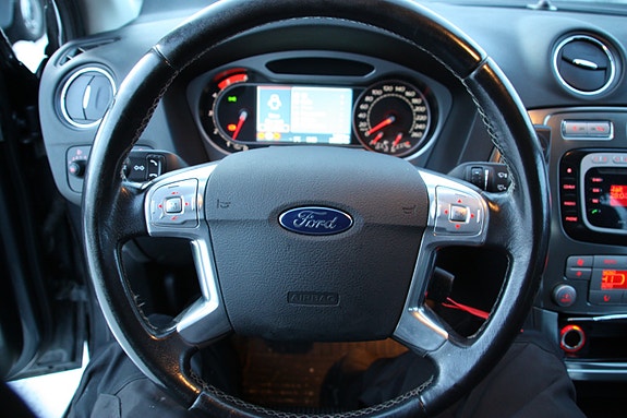 Ford Mondeo 12 of 21