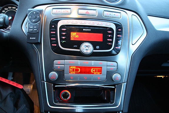 Ford Mondeo 16 of 21
