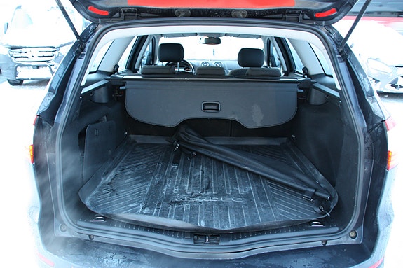 Ford Mondeo 18 of 21