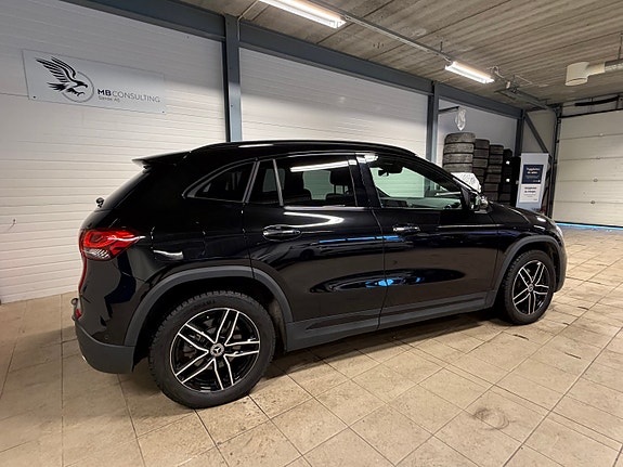Mercedes-Benz GLA250 e 5 of 27