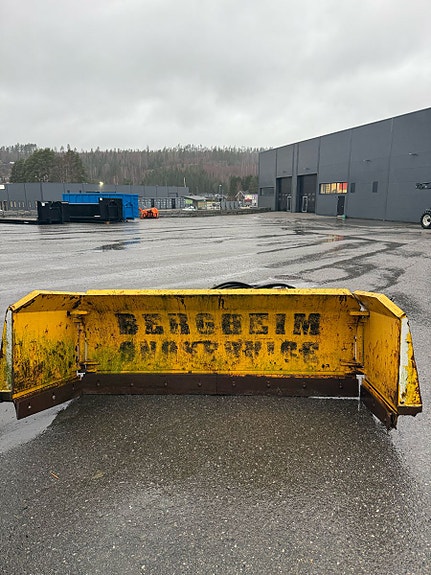 Tellefsdal U4300 2004, kr 40 000,-