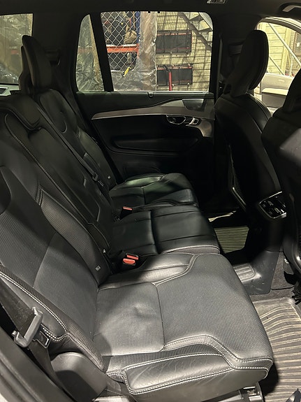 Volvo XC90 19 of 30