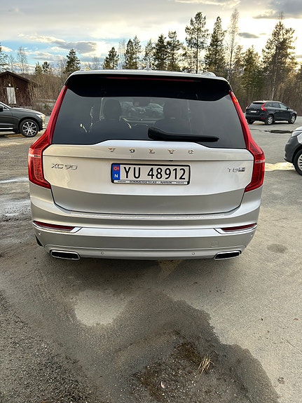Volvo XC90 4 of 30