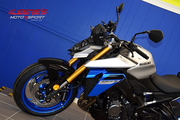 Suzuki GSX-S1000R 3 of 5