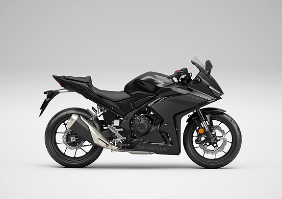 Honda CBR500RA 6 of 11