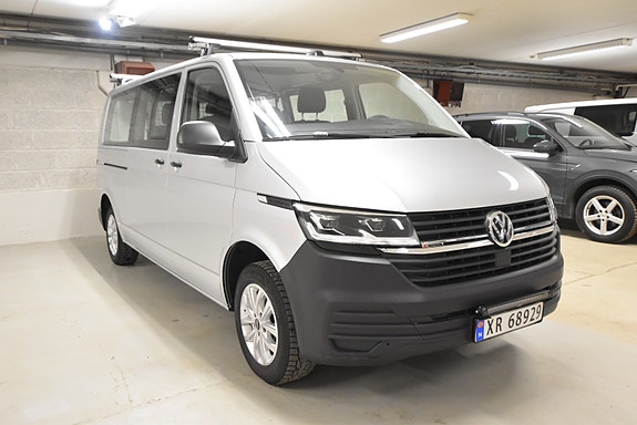 Volkswagen Caravelle 9 of 30