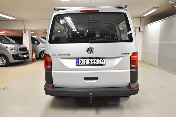 Volkswagen Caravelle 7 of 30