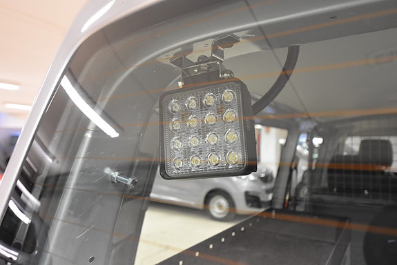 Volkswagen Caravelle 13 of 30