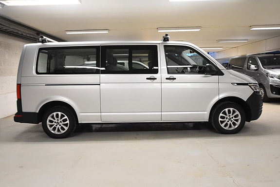 Volkswagen Caravelle 10 of 30