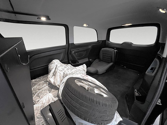 Mercedes-Benz Vito 124 27 of 30