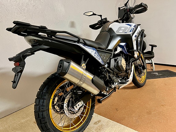 VOGE DS800 Rally 11 of 27