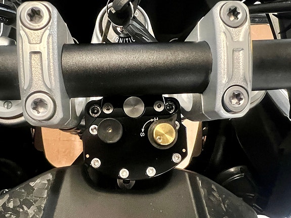 VOGE DS800 Rally 19 of 27