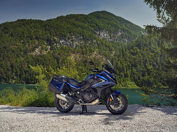 Honda NT1100 DCT EERA 16 of 21