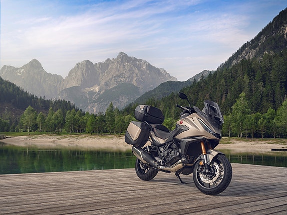 Honda NT1100 6 of 14