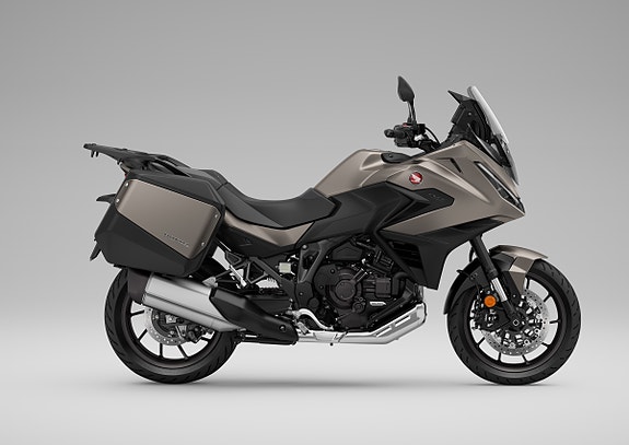 Honda NT1100 2 of 14