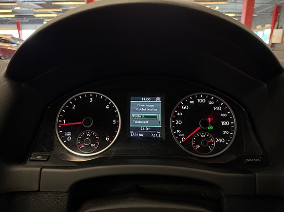 Volkswagen Tiguan 27 of 30